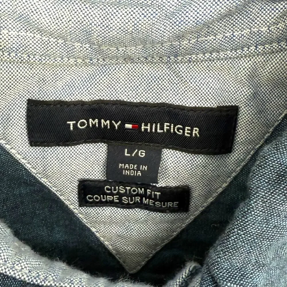 Tommy Hilfiger Chambray Casual Button Down Shirt, Short Sleeve, Men's Size L